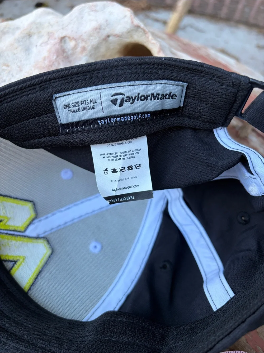 TaylorMade White & Black Golf Hat with Yellow Logo